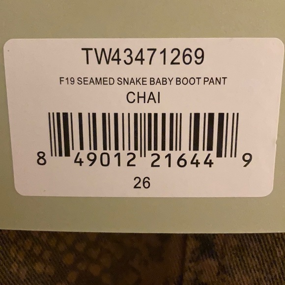 Pam & Gela Snakeskin split front ankle pant. - Picture 5 of 5